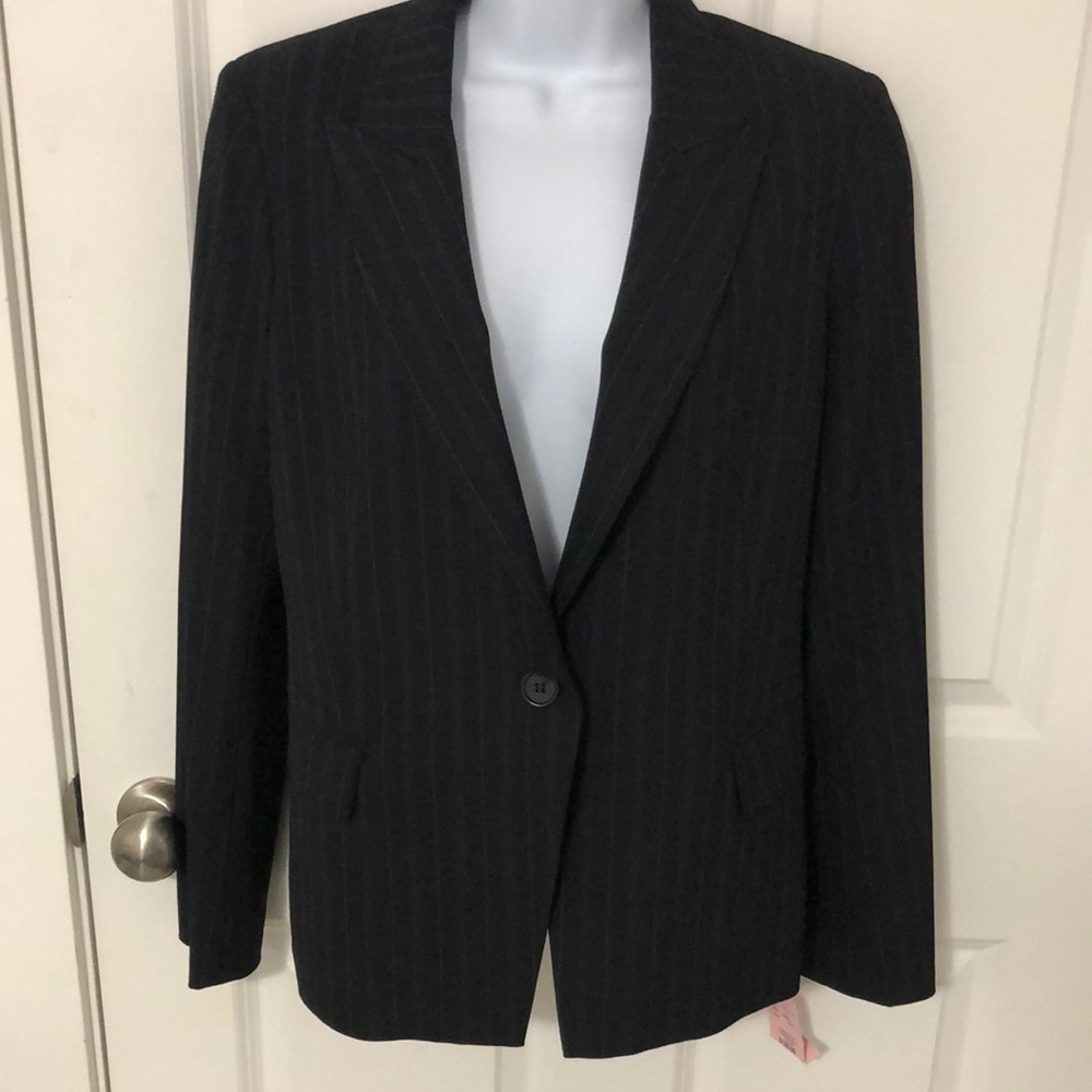 NWT, wmns 6, JAMES , pinstripe blazer.